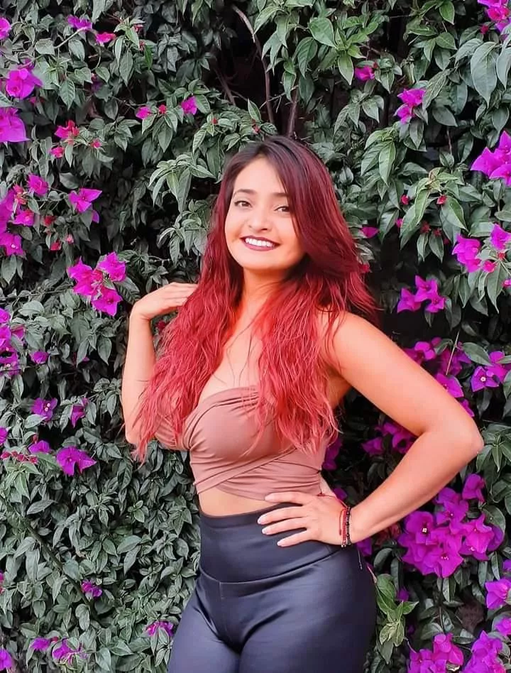 Redhead babe posted by ThePeasantKingM