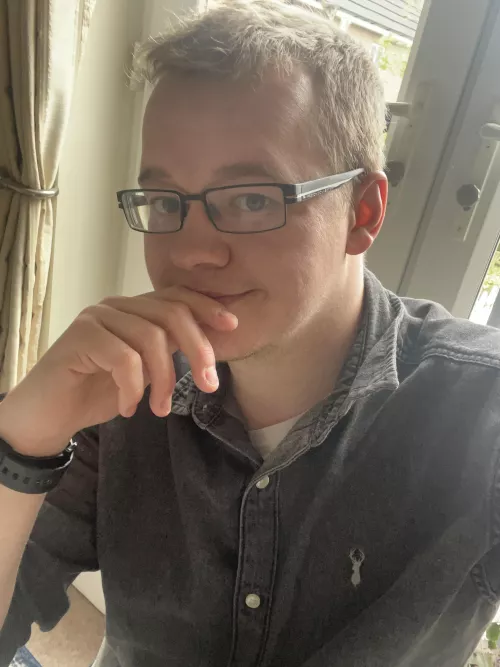 Relaxing at home before the day starts, how is everyone doing? 😄 by Lone_Biologist