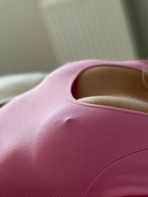 Relaxing. by PoshHotwife