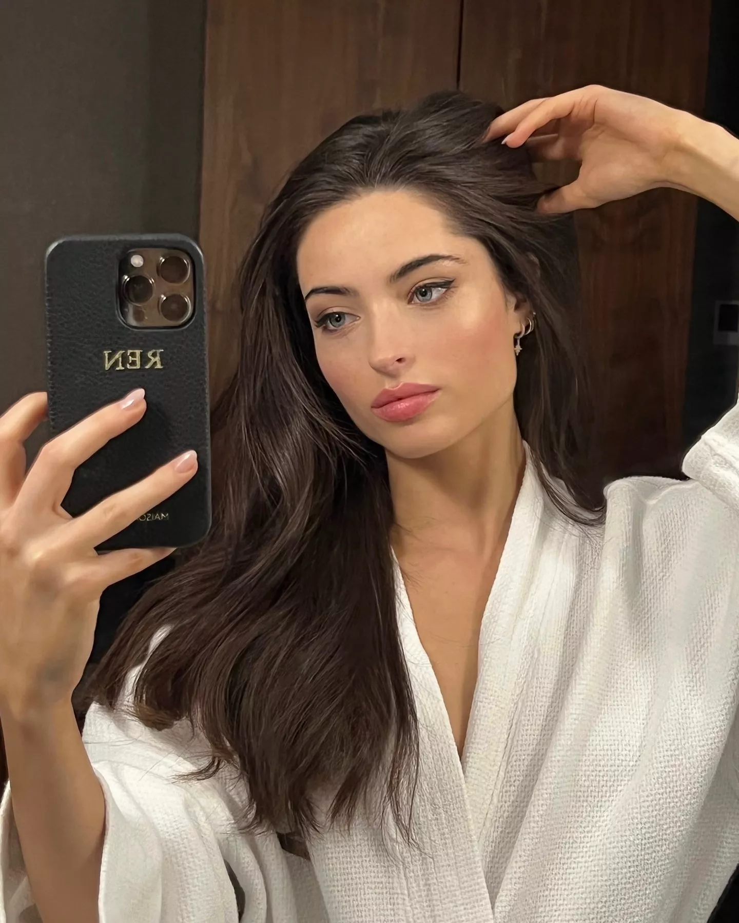 Renee Murden posted by James007BondUK