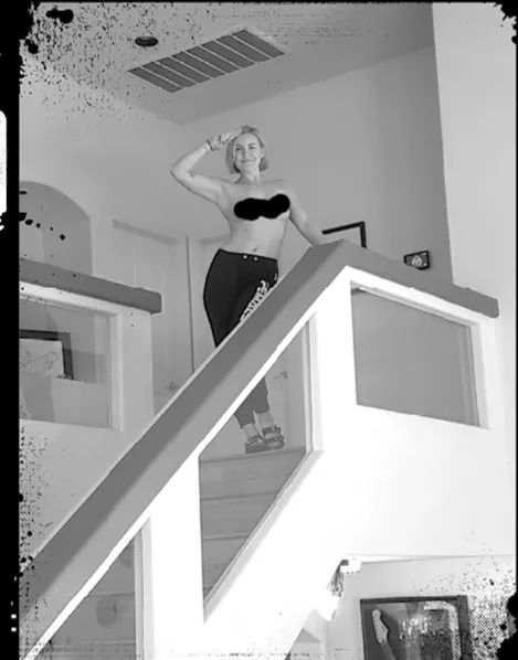 Renee Young Topless posted by S3ndM3URBoobs