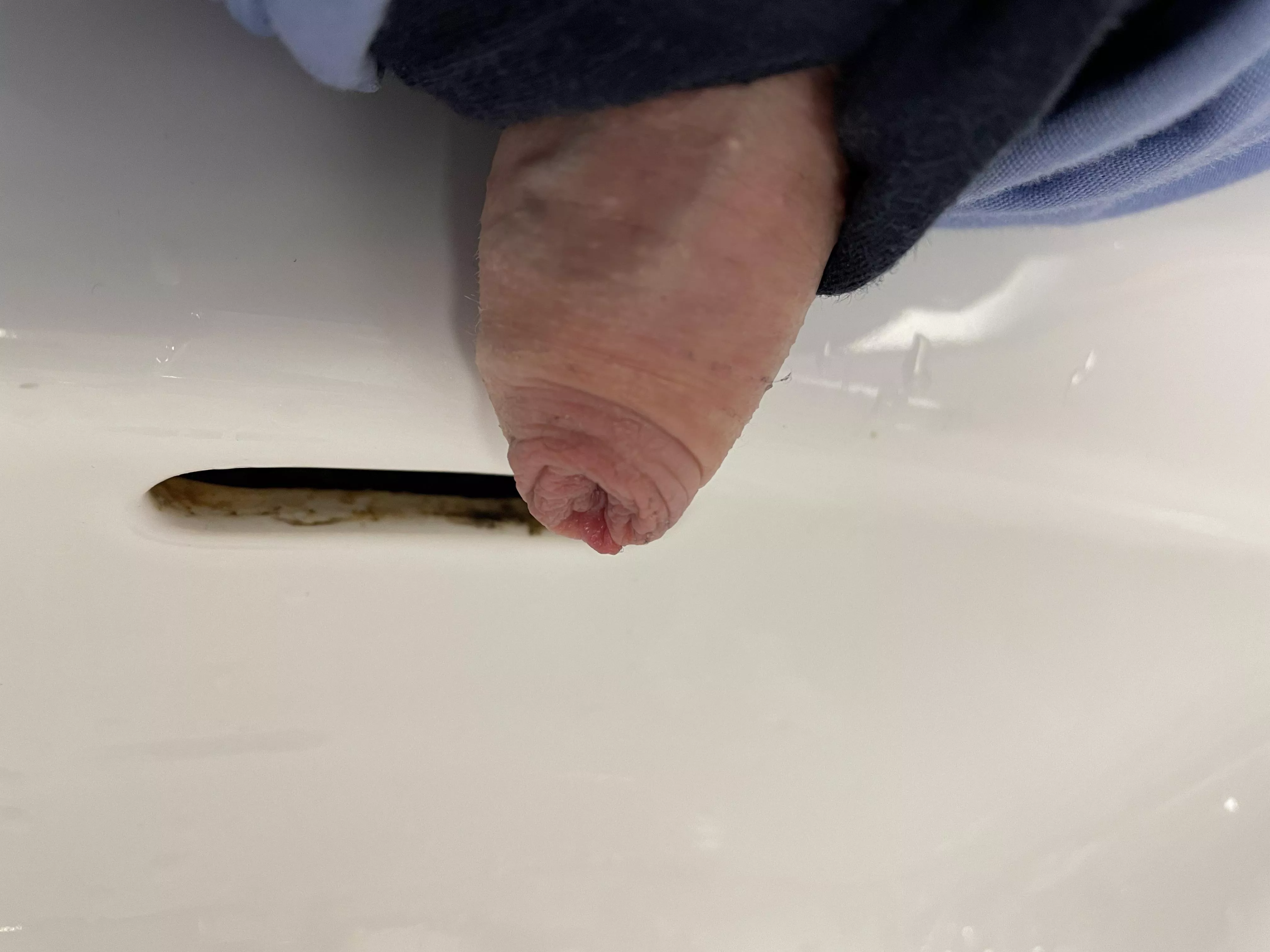 Resting at work (40) posted by Friendly-Jacket-1793