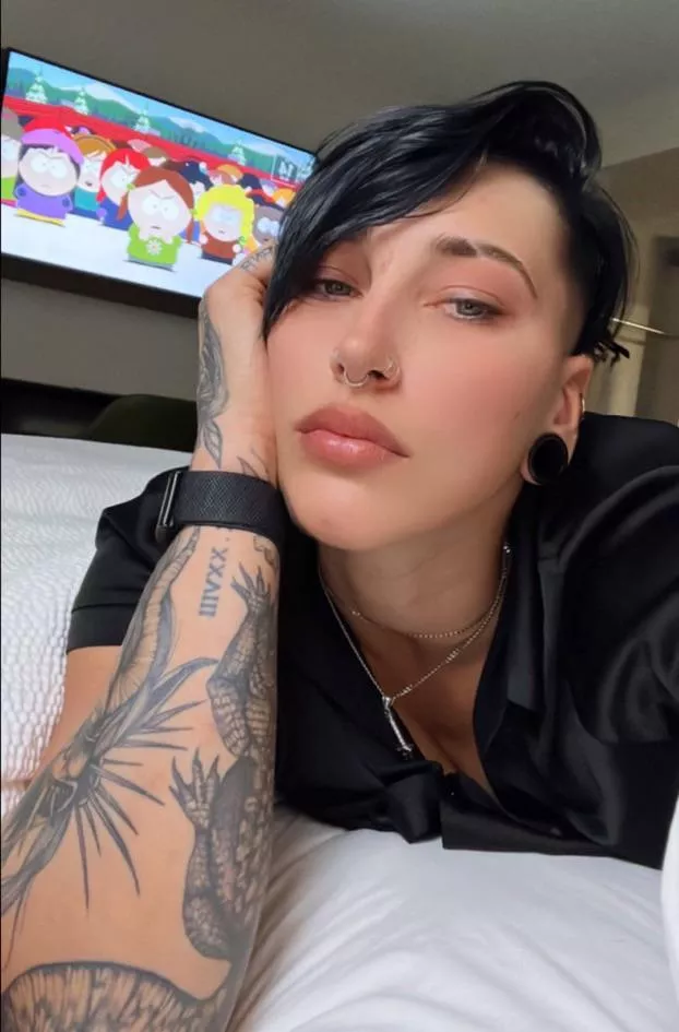 Rhea’s soft side…? 😍😍 posted by realone15