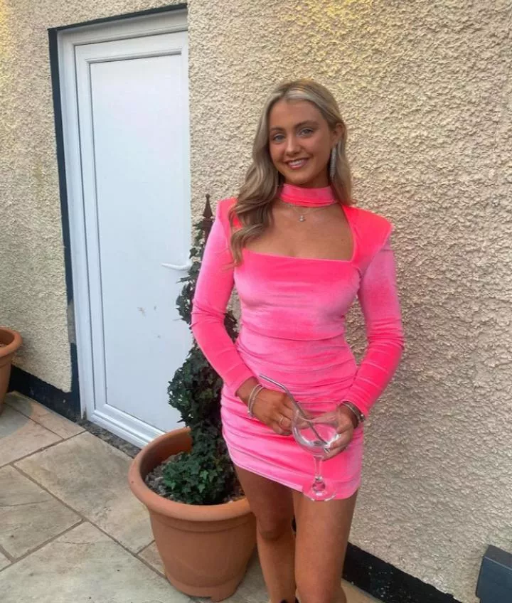 Riley posted by corruptusextremis