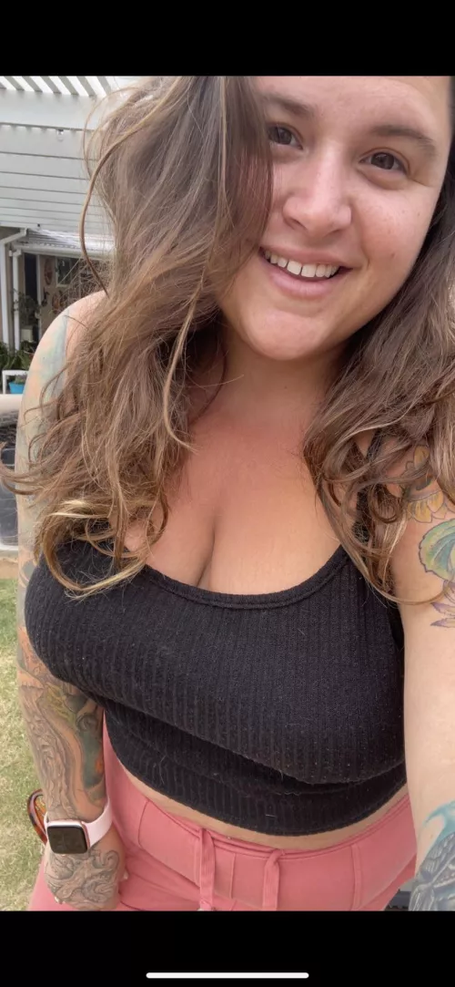 rise and shine , wouldn’t you like to wake up next to this sexy bbw and all of my curves covered in tattoos ! by handful_heather420