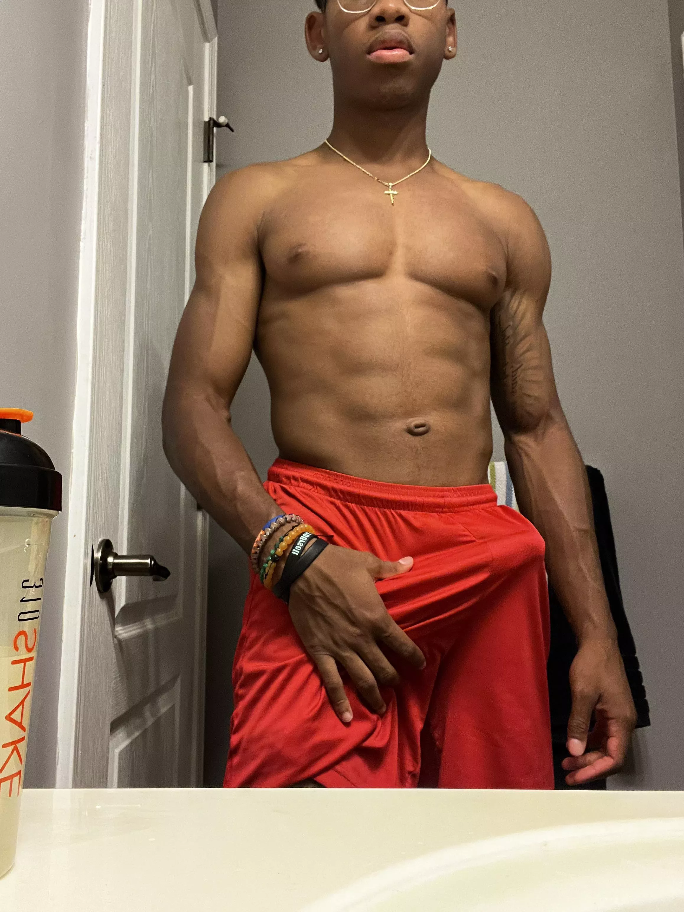 RockHard 😮‍💨 posted by ScratchOwn124