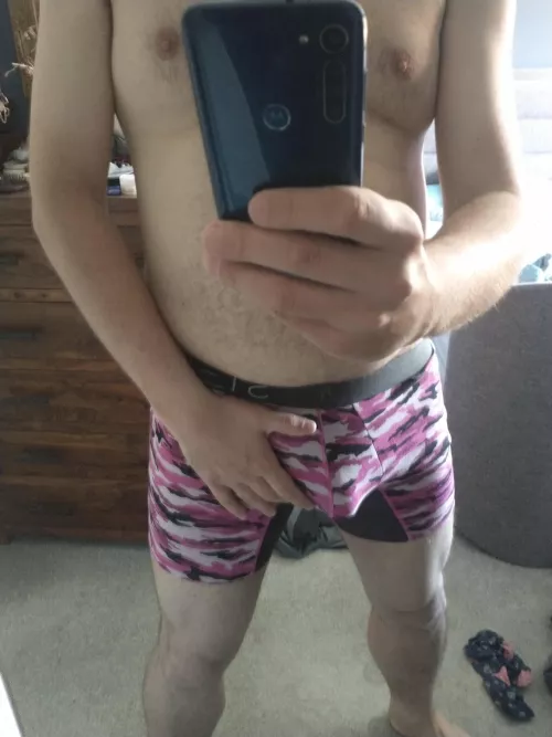 Rocking my pink camos this morning! 😊 by ursus_phallus