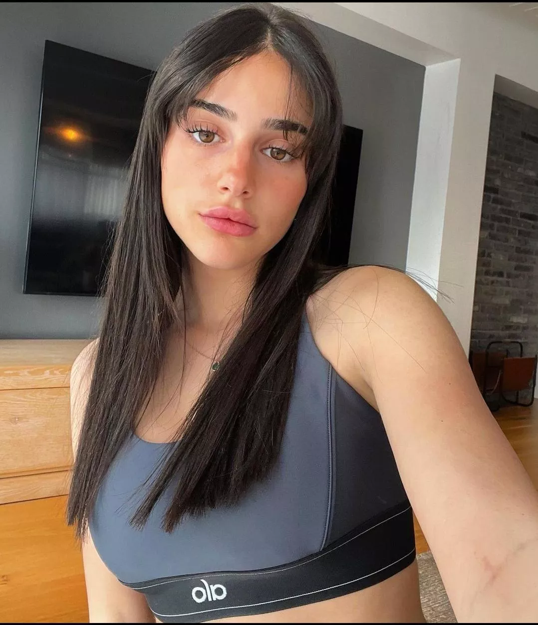 Roni Tzur posted by flyfish6000