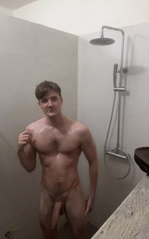 Room for two in here 👀🚿 p.s. I’m back! by Frankie_T22