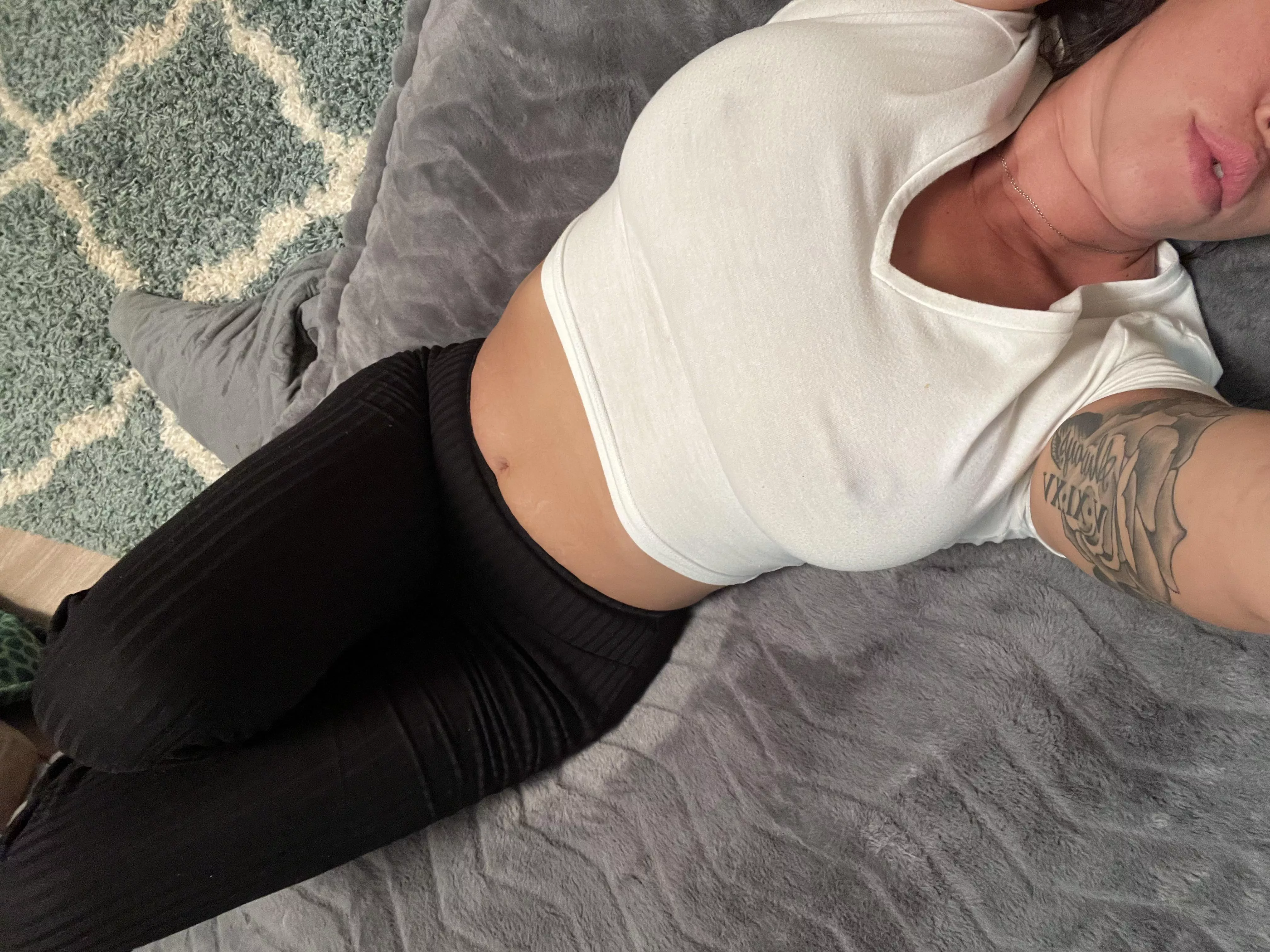 Room on this pillow for more… posted by _casxo