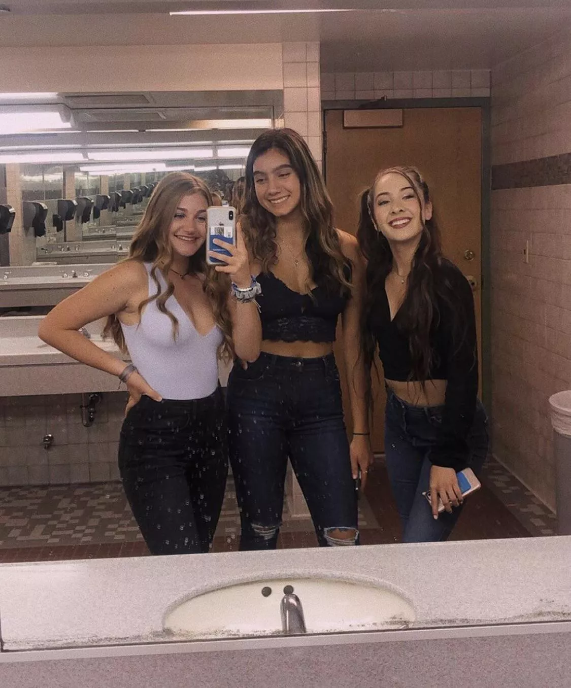 roomies become besties posted by Critical_Choice_4393