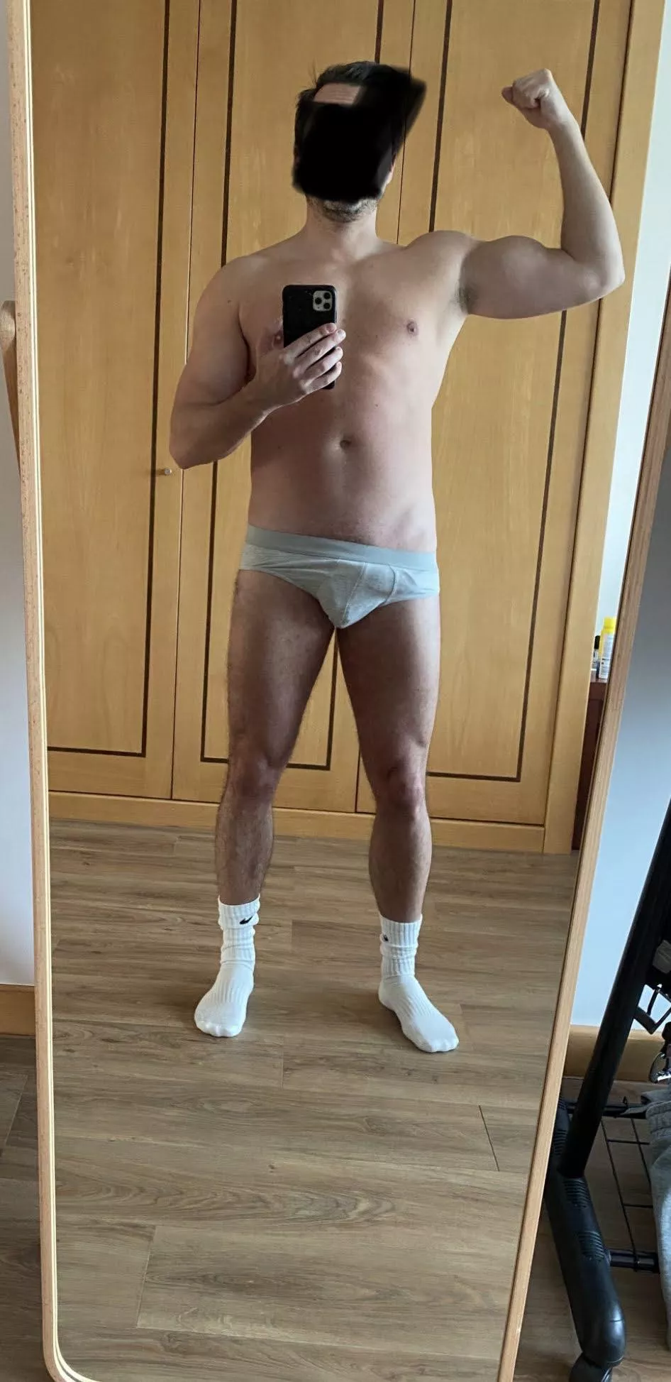 roommate’s GF stared this morning posted by eloco25