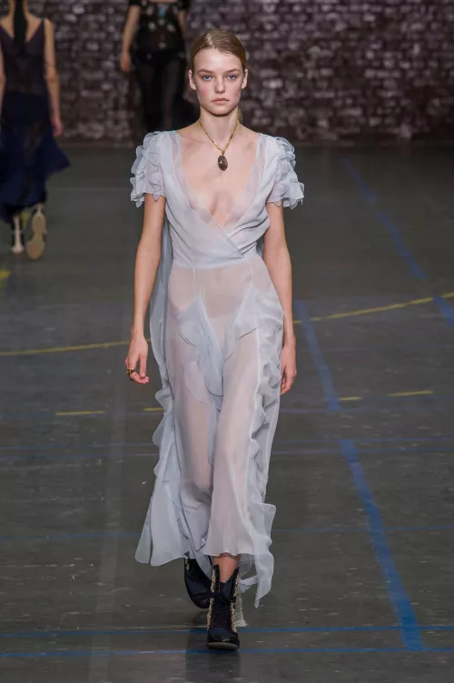 Roos Abels by How_Is_This_Fashion