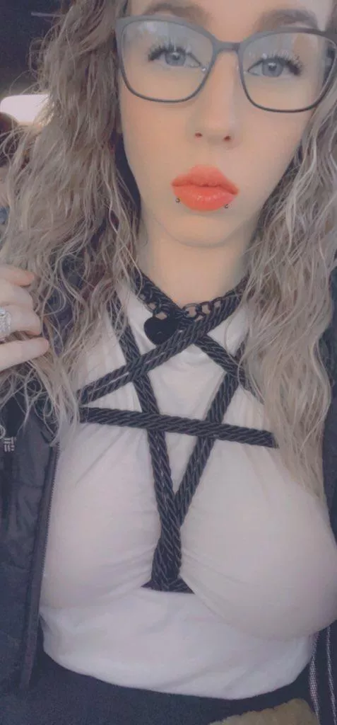 Rope bunny 🖤 posted by SquashLocal5018