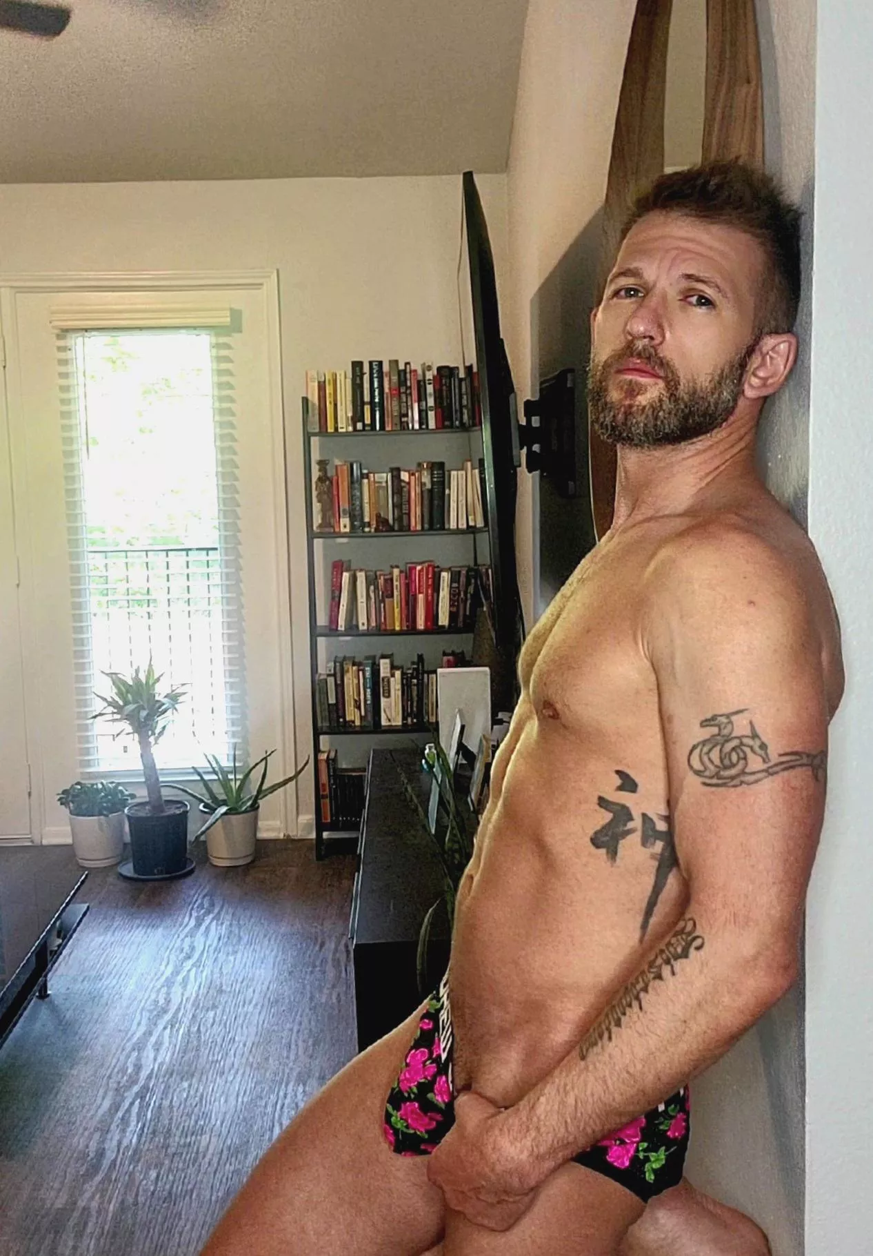 Roses posted by captainjoexxx