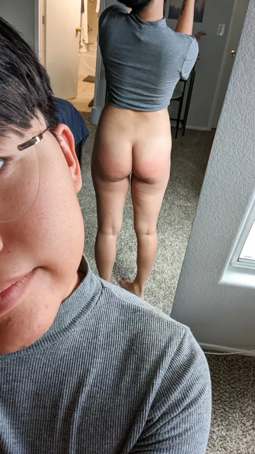 rosy cheeks from a lovely spanking 🥰 by aivysoar