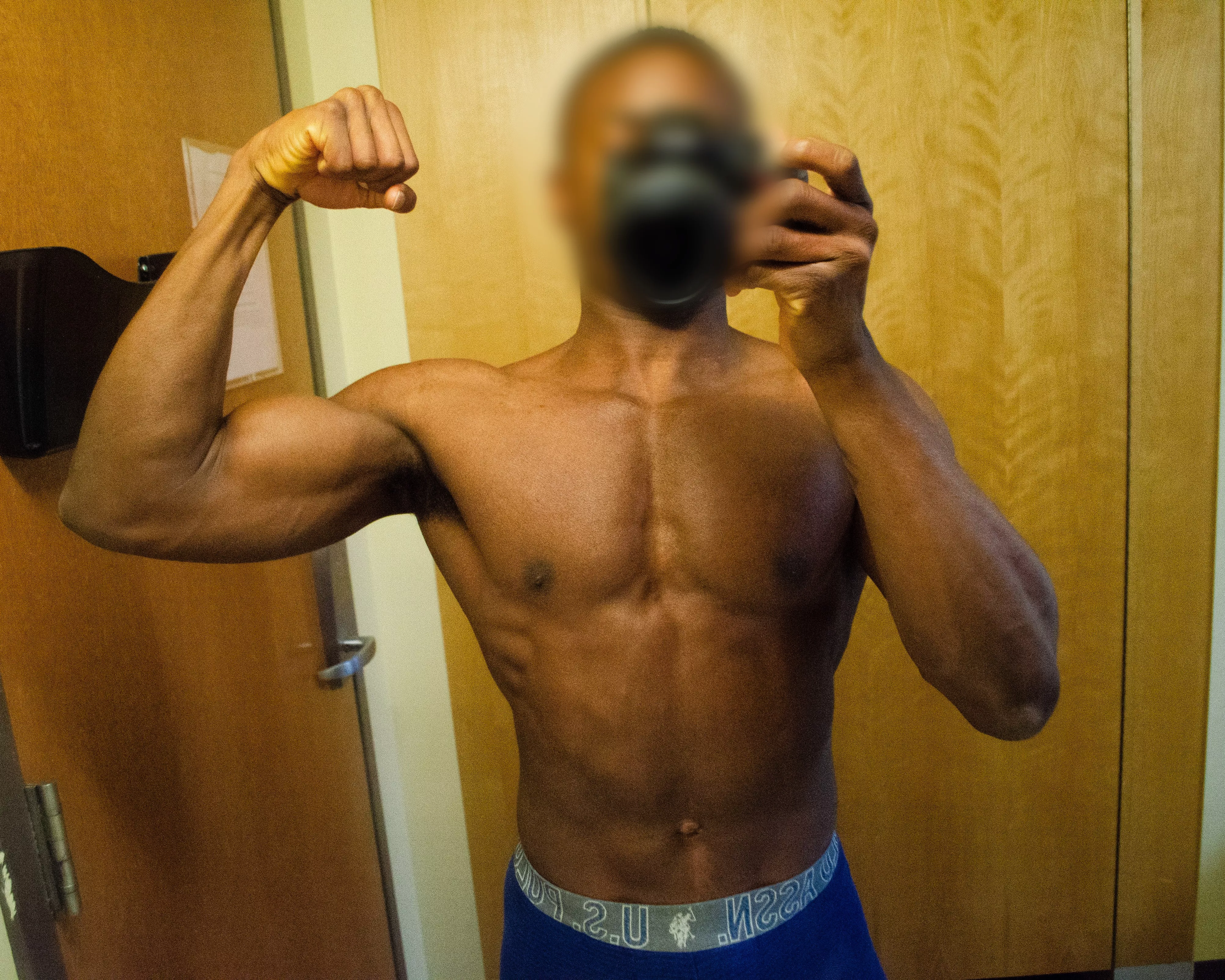 Roy Jones got nothing on these peaks 💪🏾[m] posted by toni-veracruz