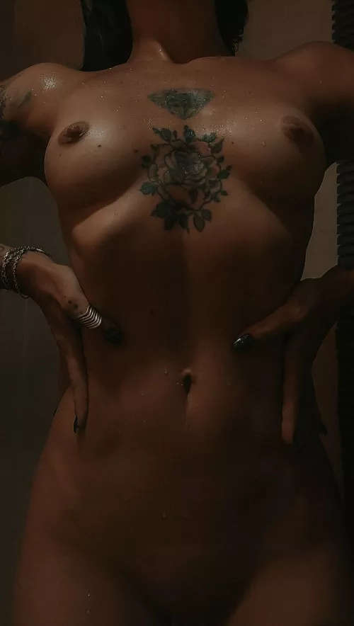 run your hand to [f]eel how wet I am ... by VanessaBliss