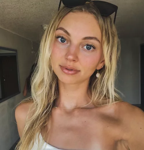 Sabrina Smith by cycleburgundy