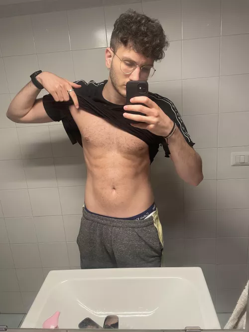 Sad because I’ve no abs by riccardh0t