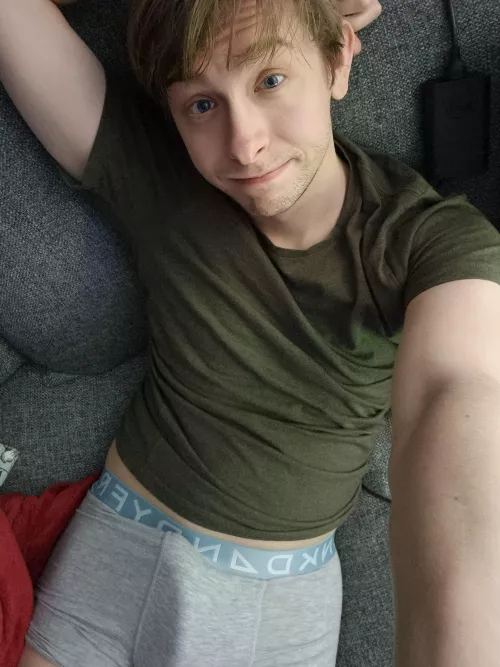 Sadly I don't own a pair of gray sweatpants so I hope this will be good enough 🥺🥰 by Embarrassed-Scale42