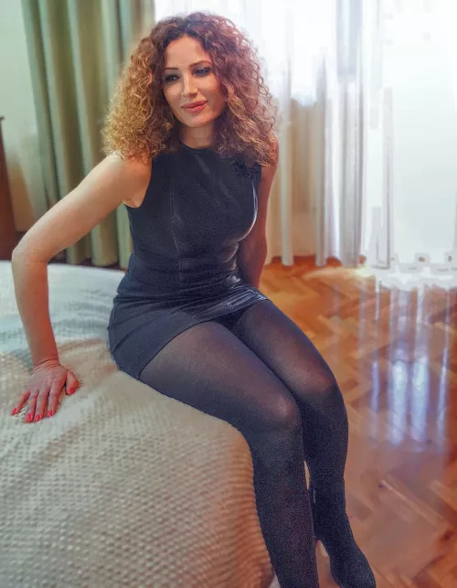 Safe photo for starters. Hope you like. by Jazzlike_Stop5651