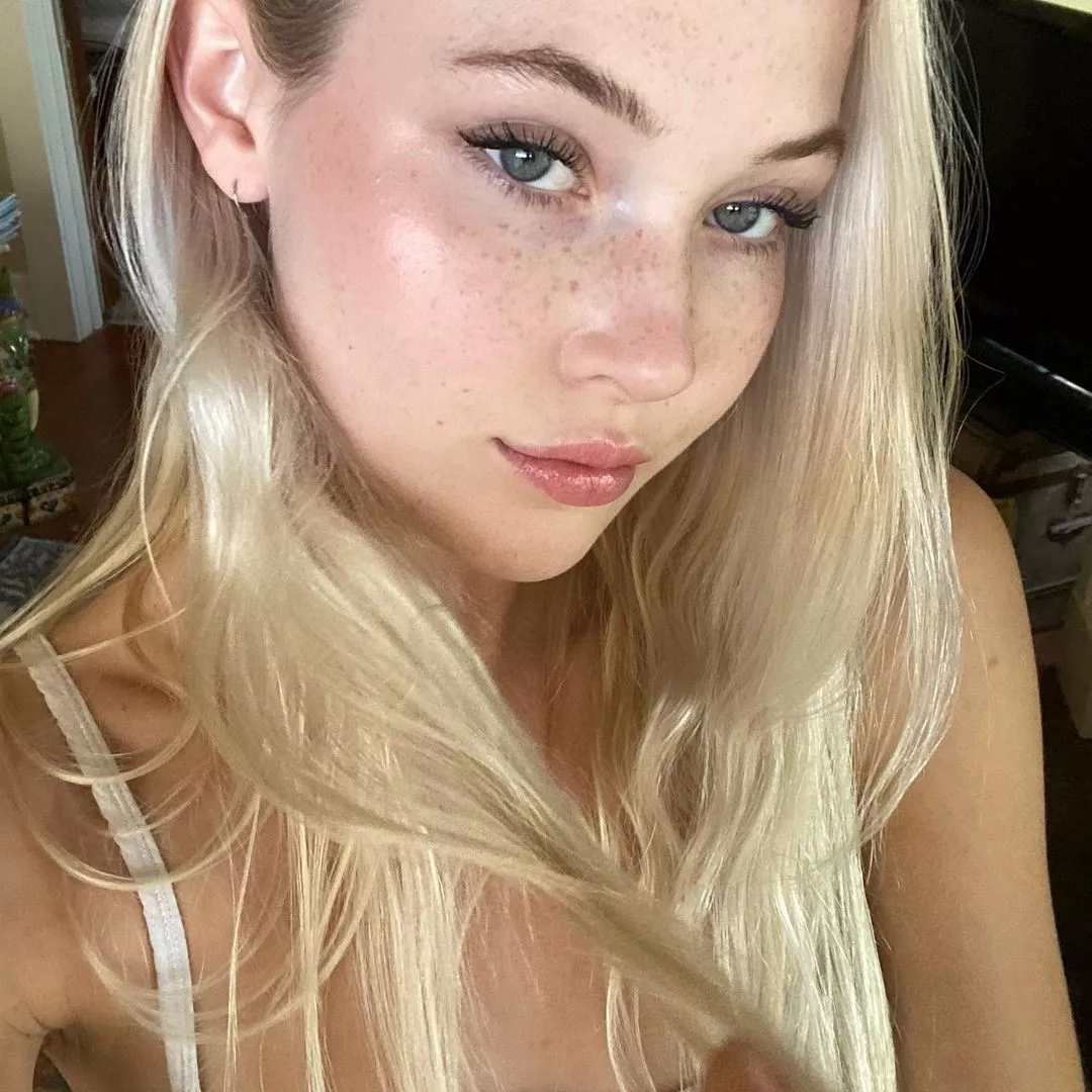 Sage Tullis 2022-05-21 posted by LawnOfTheRay