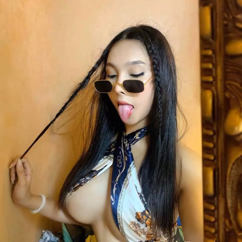 sale content 😊 posted by Emergency_Weakness47