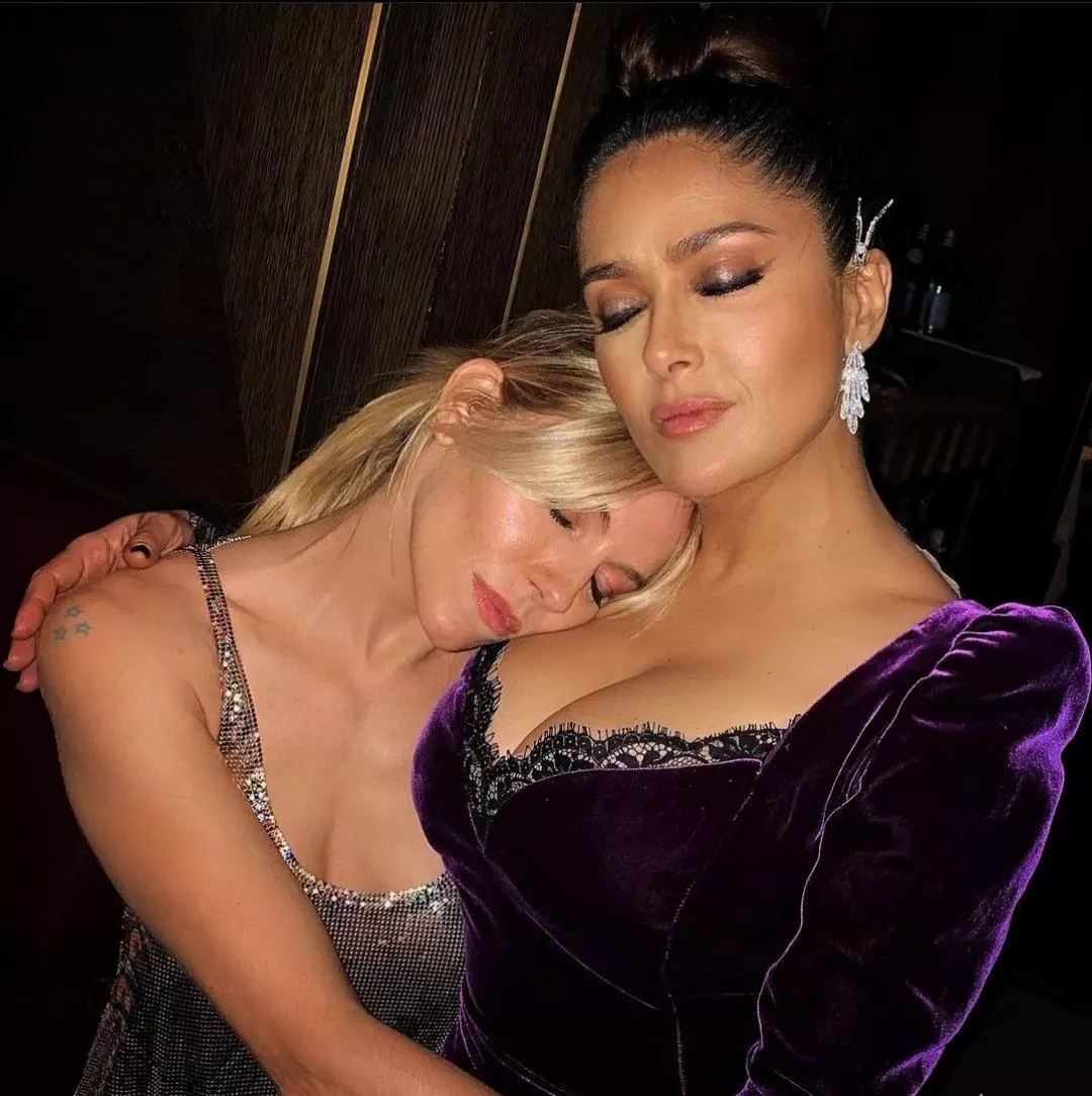 Salma Hayek posted by iluvwomen97