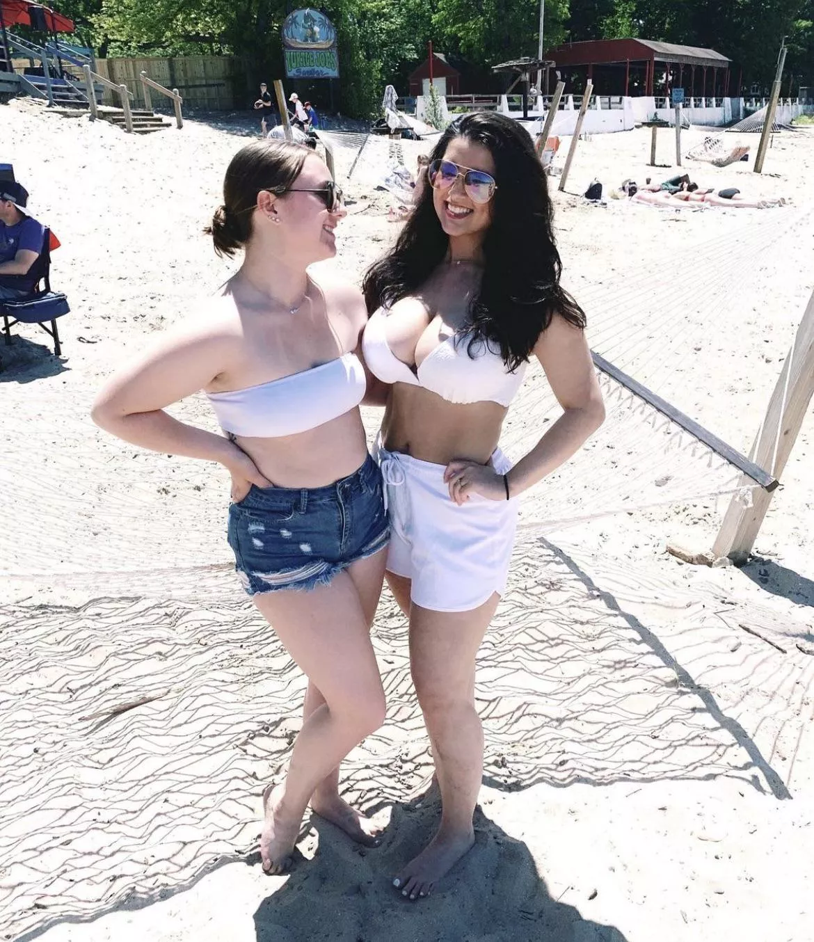 Same color top, just different proportions posted by Head_Puzzle_35