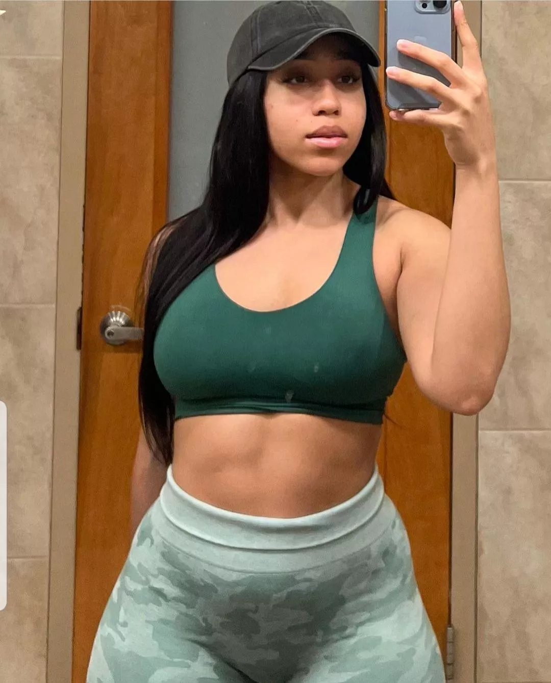 Sammychulaa posted by bossforaday