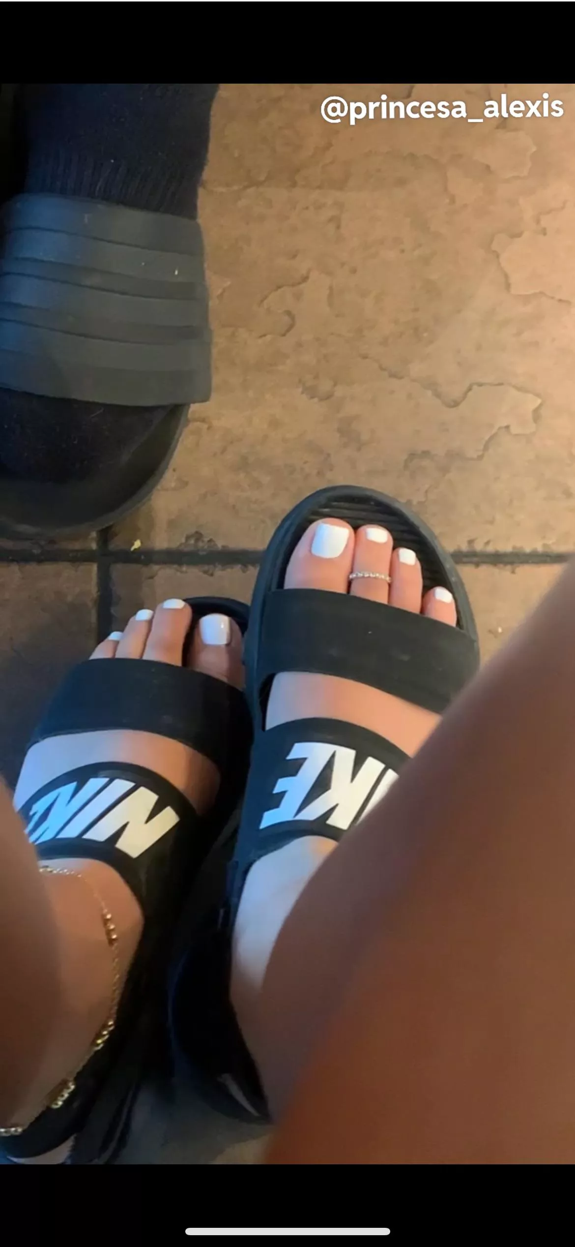 Sandal season is approaching 🌟💓 posted by Princesa_Alexis