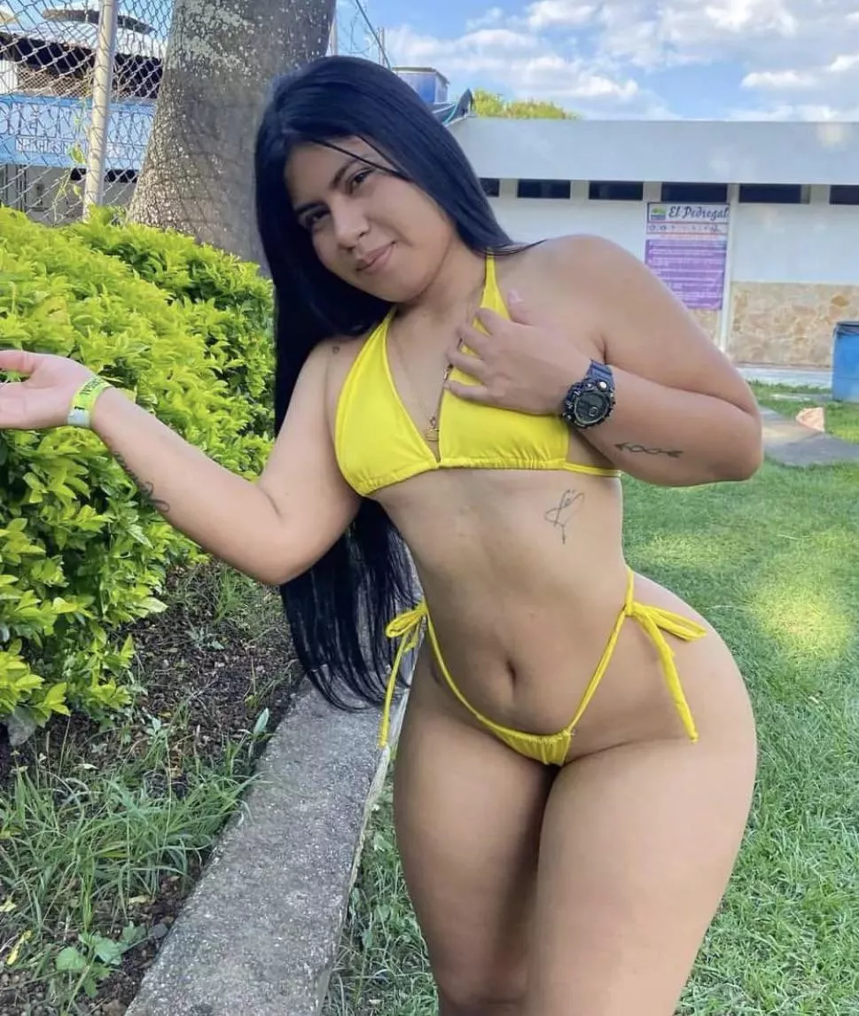 Sandra Martinez posted by g-yeazy