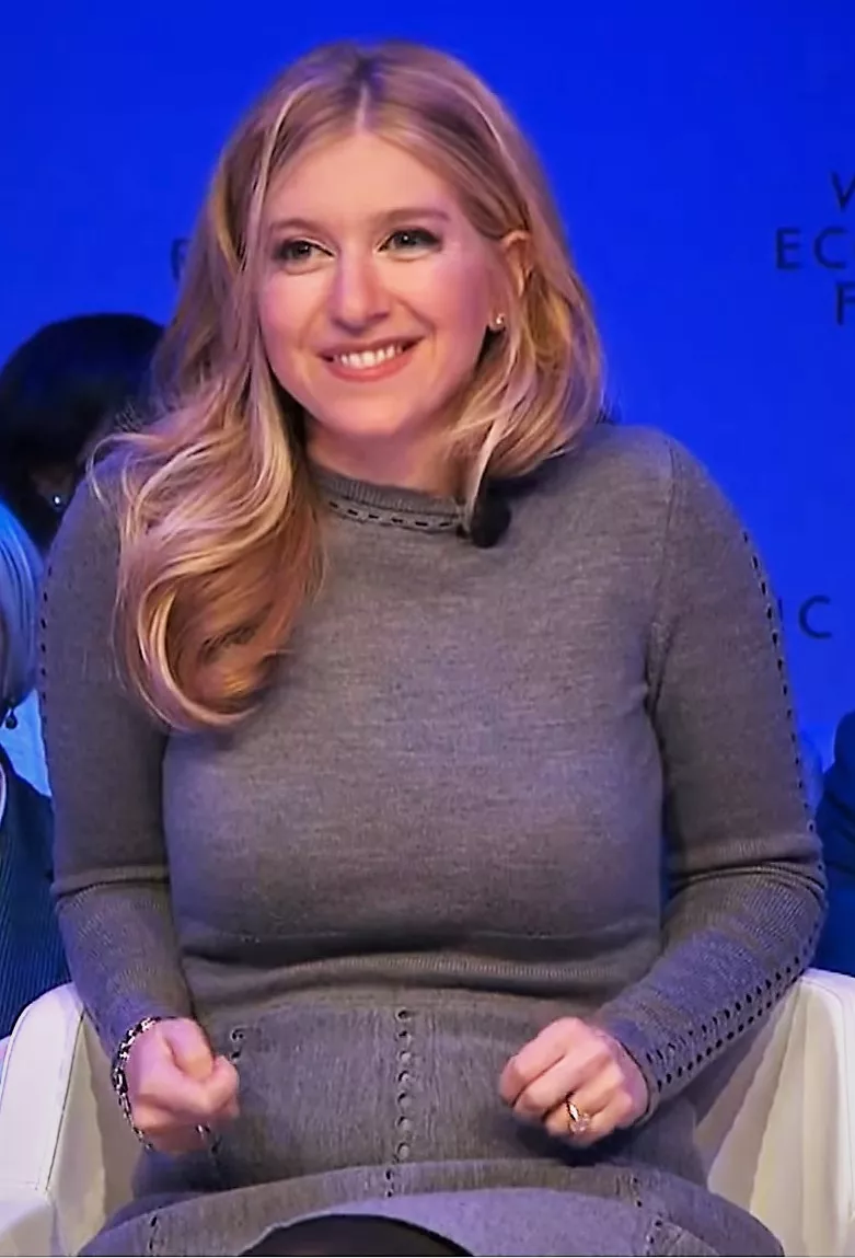 Sara Eisen - CNBC Anchor posted by sageguitar70