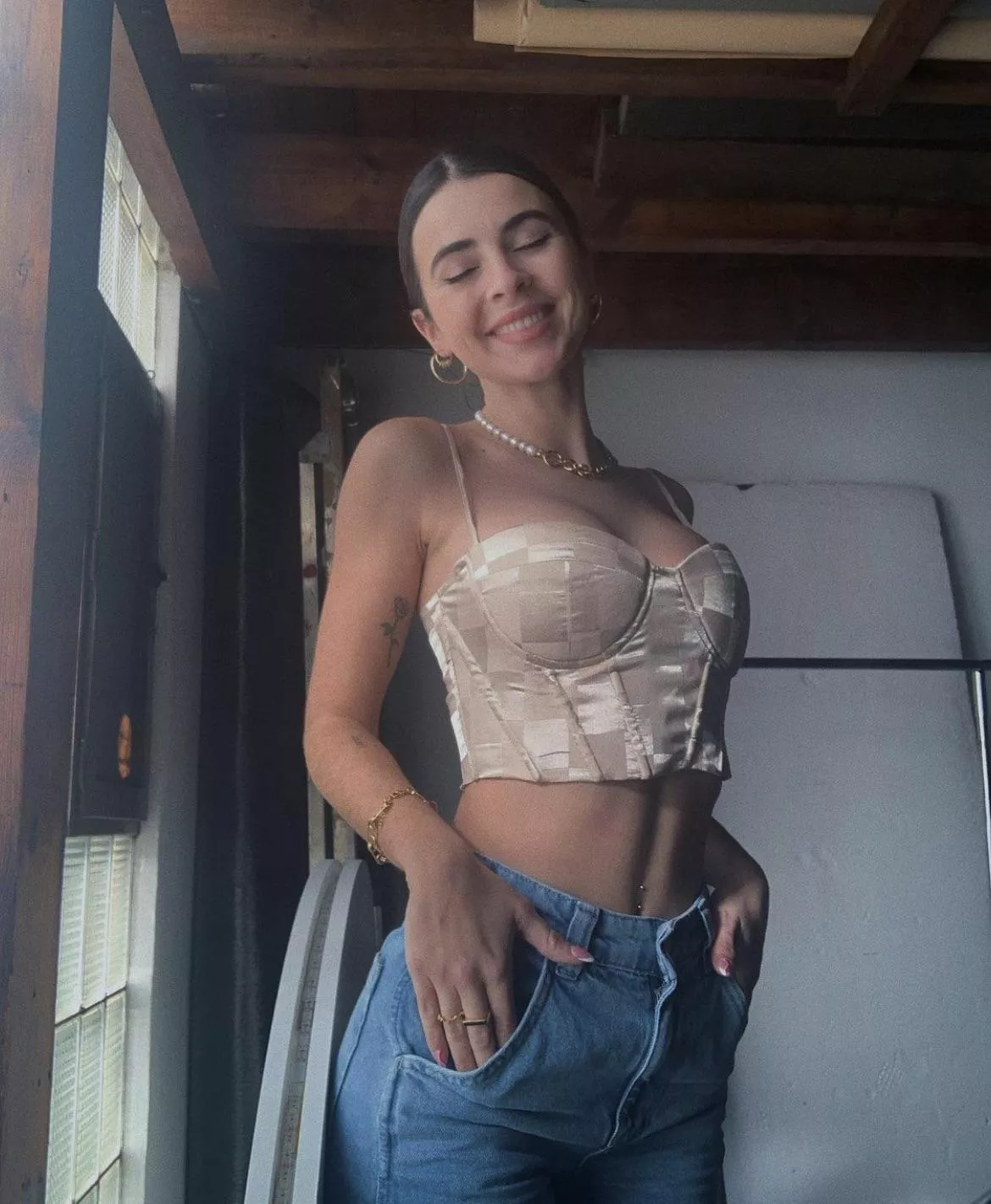 Sara Llamas posted by alejour