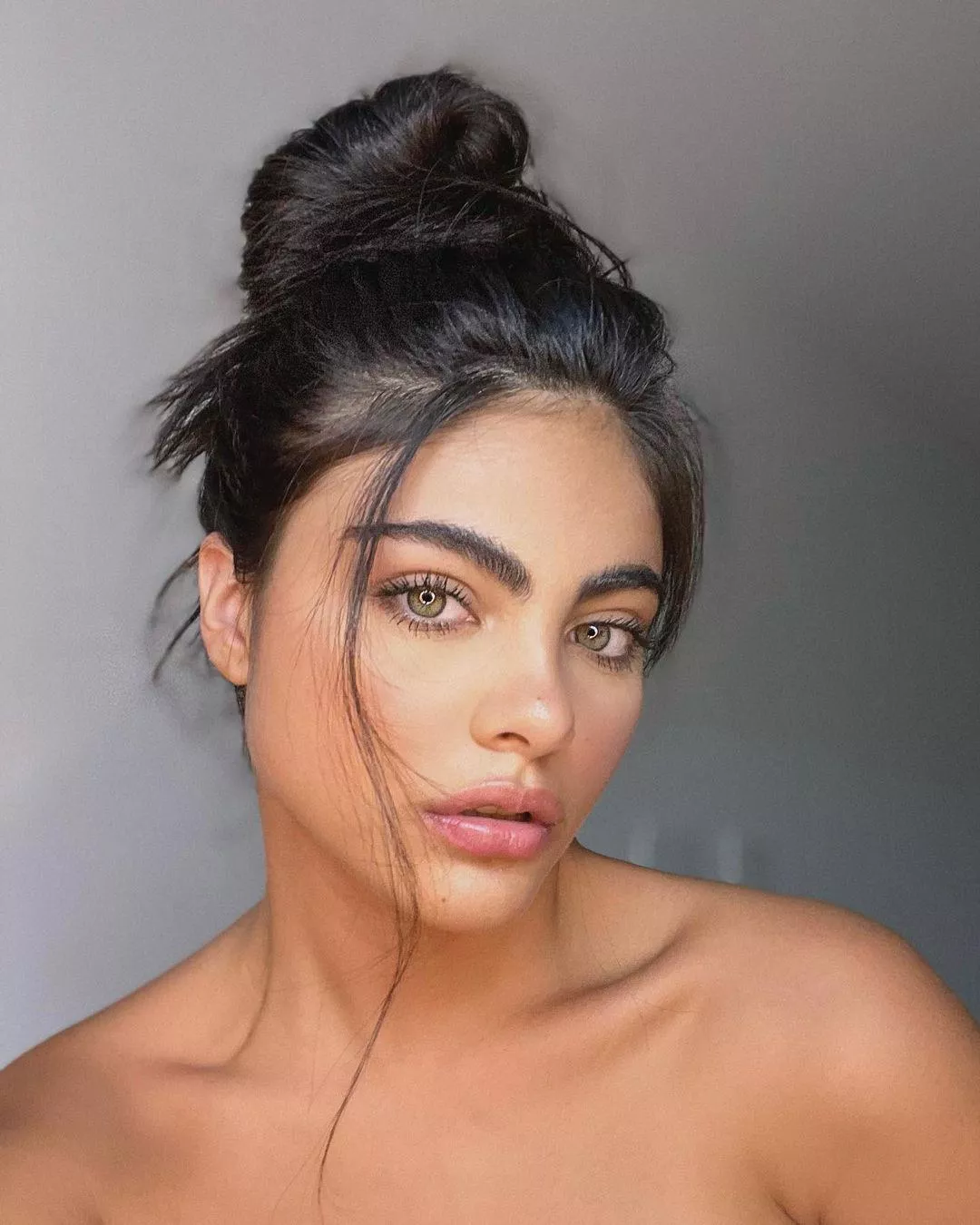 Sara Orrego posted by rockyfortis