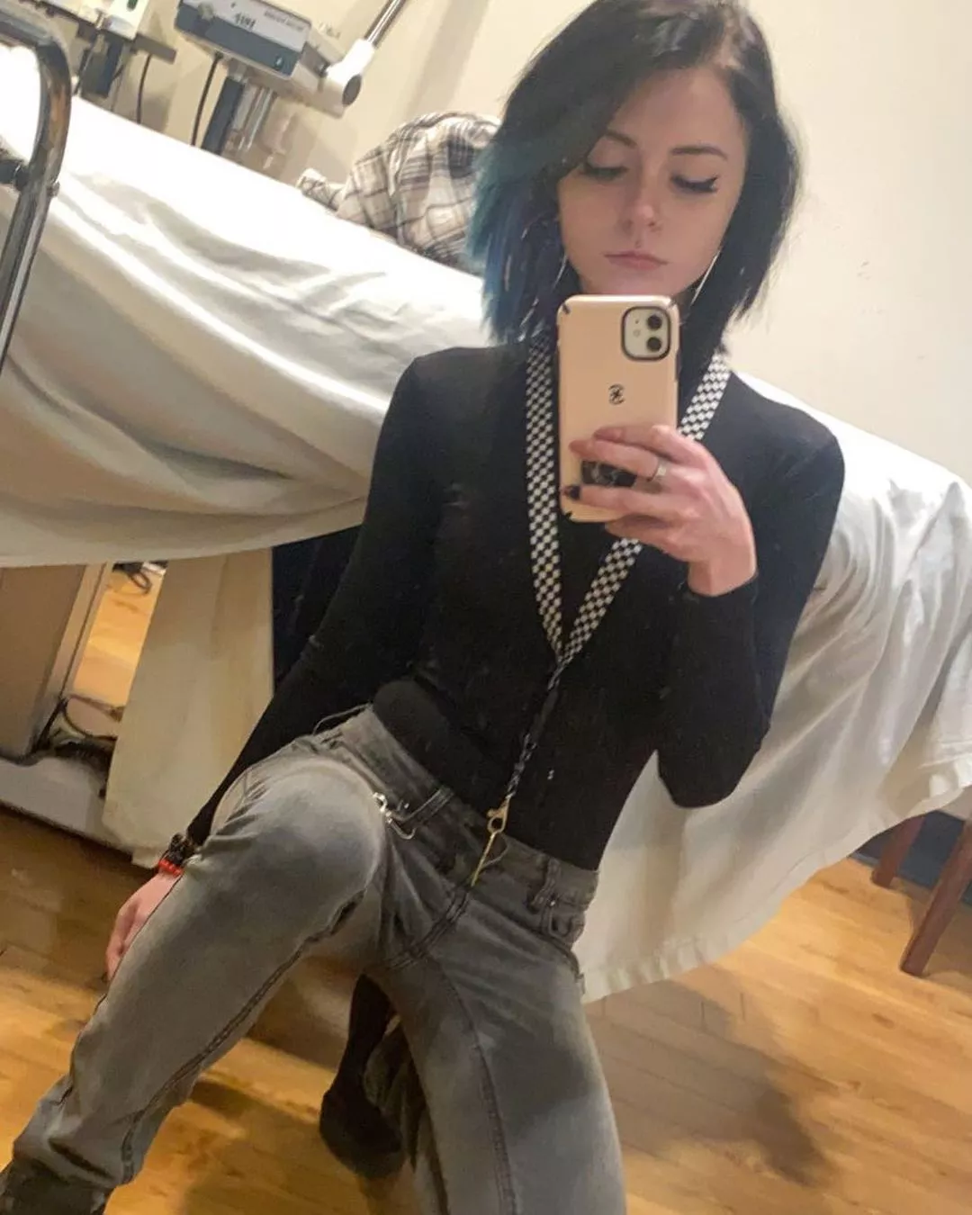 Sara posted by ViolaBailey