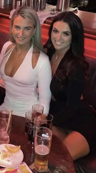 Sarah can’t stop flashing her knickers posted by MasterpieceNeat7220