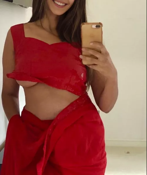 Sari underboob should be a new trend...😉 British Punjabi Indian by knightrider69x