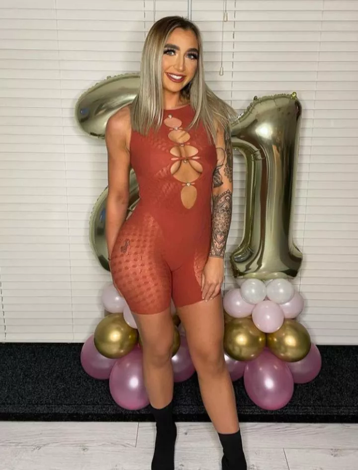 Saskia posted by corruptusextremis