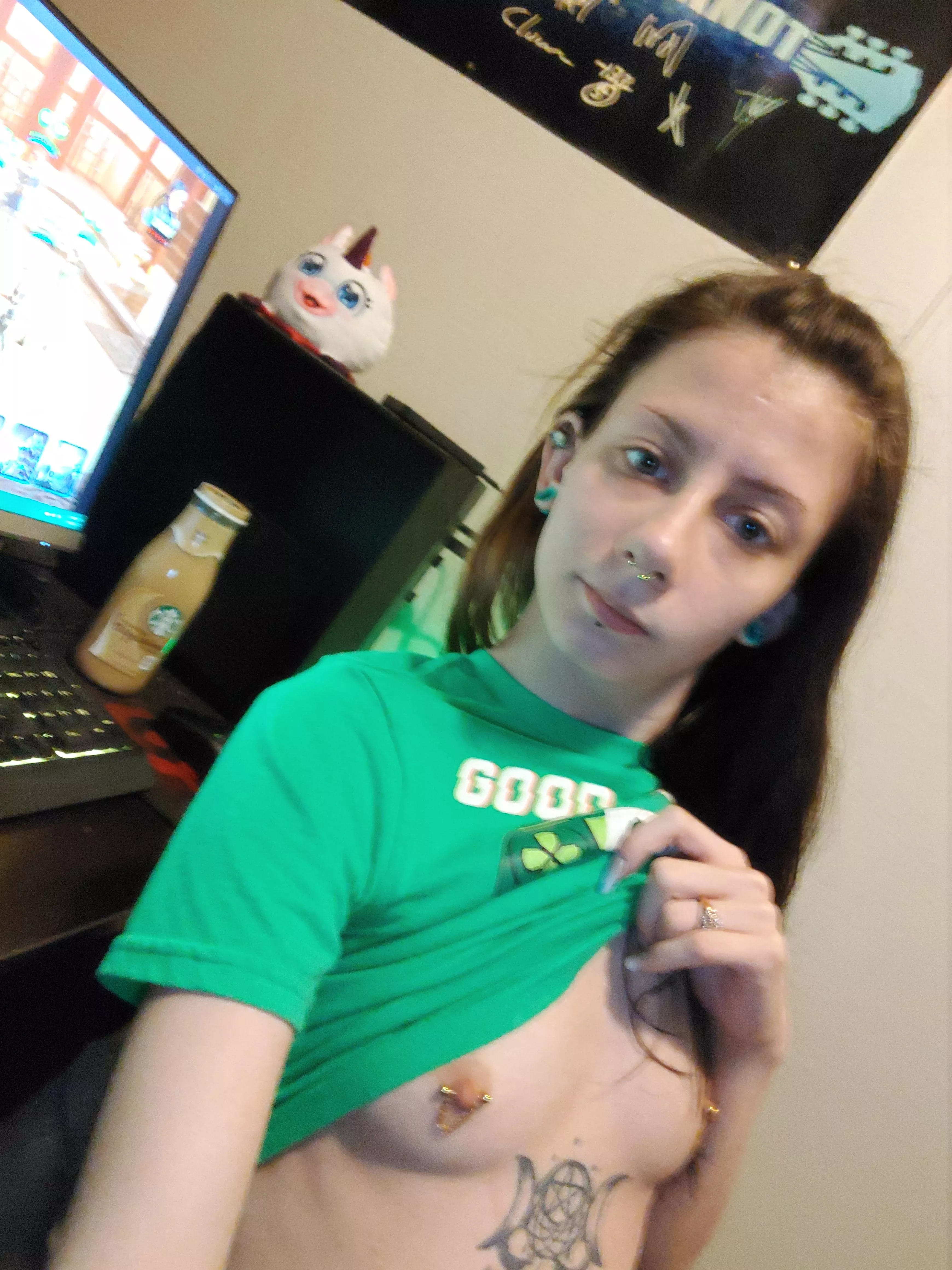 Sat night gaming posted by RaeNox669OF