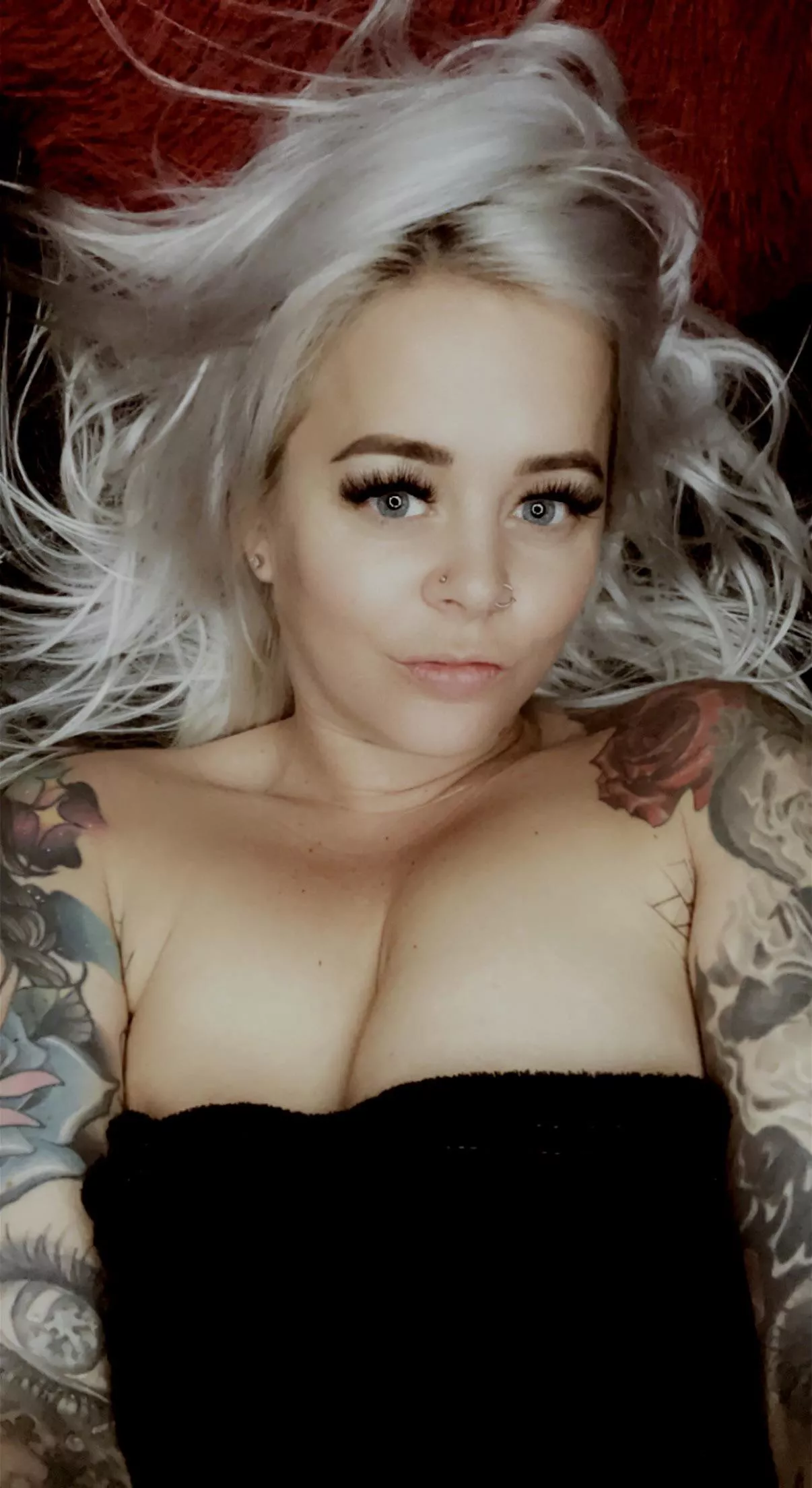 Saturday Night In posted by Nikkinikkin9nedoors