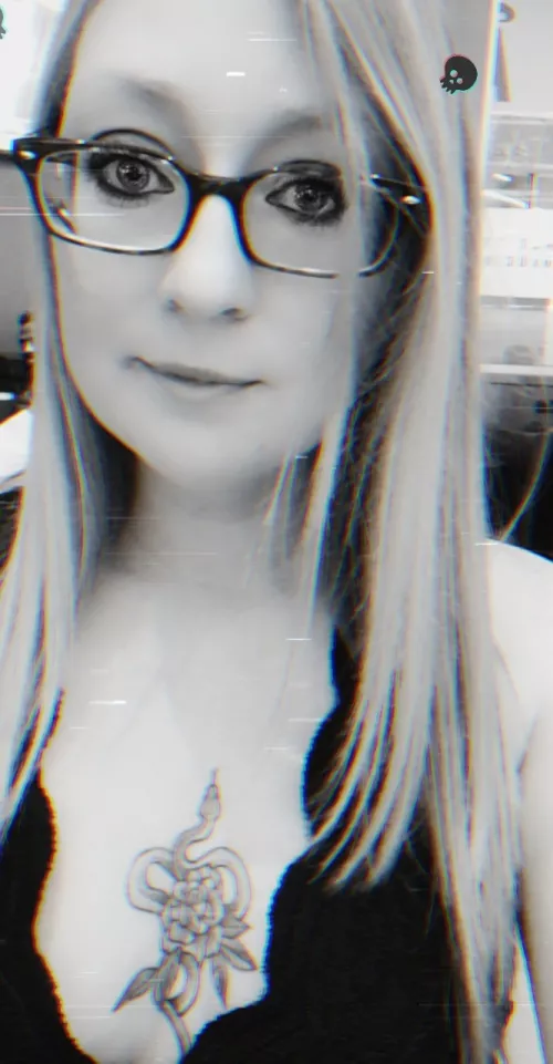 Saturday night out by flirtyred