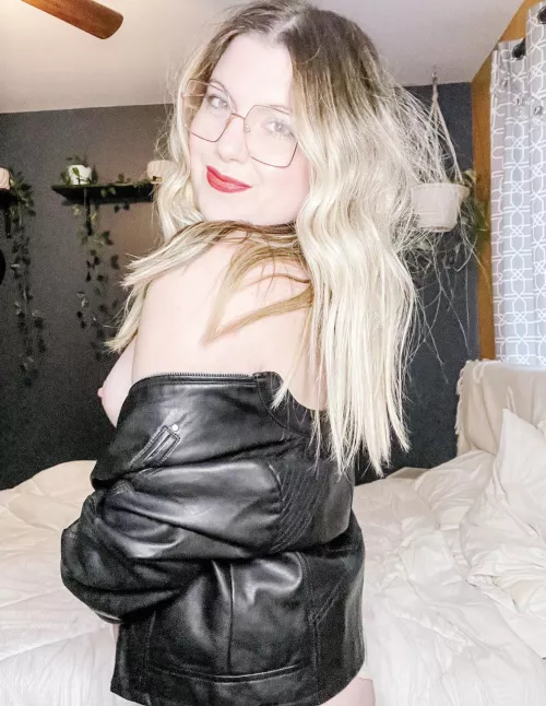 Saturday vibez by Budget_Drama6553