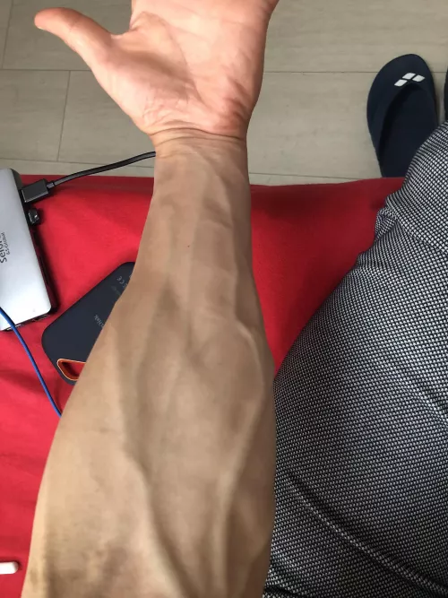 Saturday‘s forearm by gutpunchprince