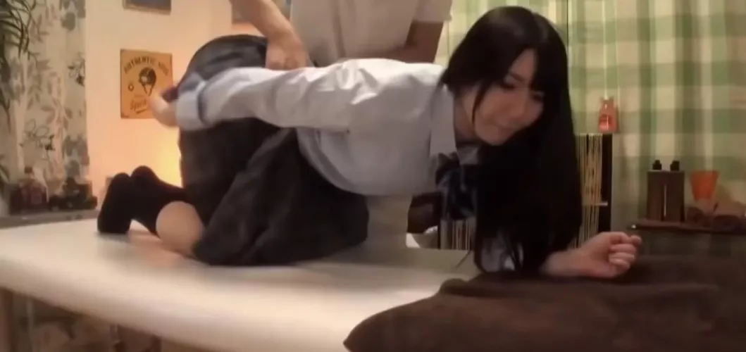 Saw it on YouTube but if anyone can help with code, she has a nice bum by Wiseguy1990