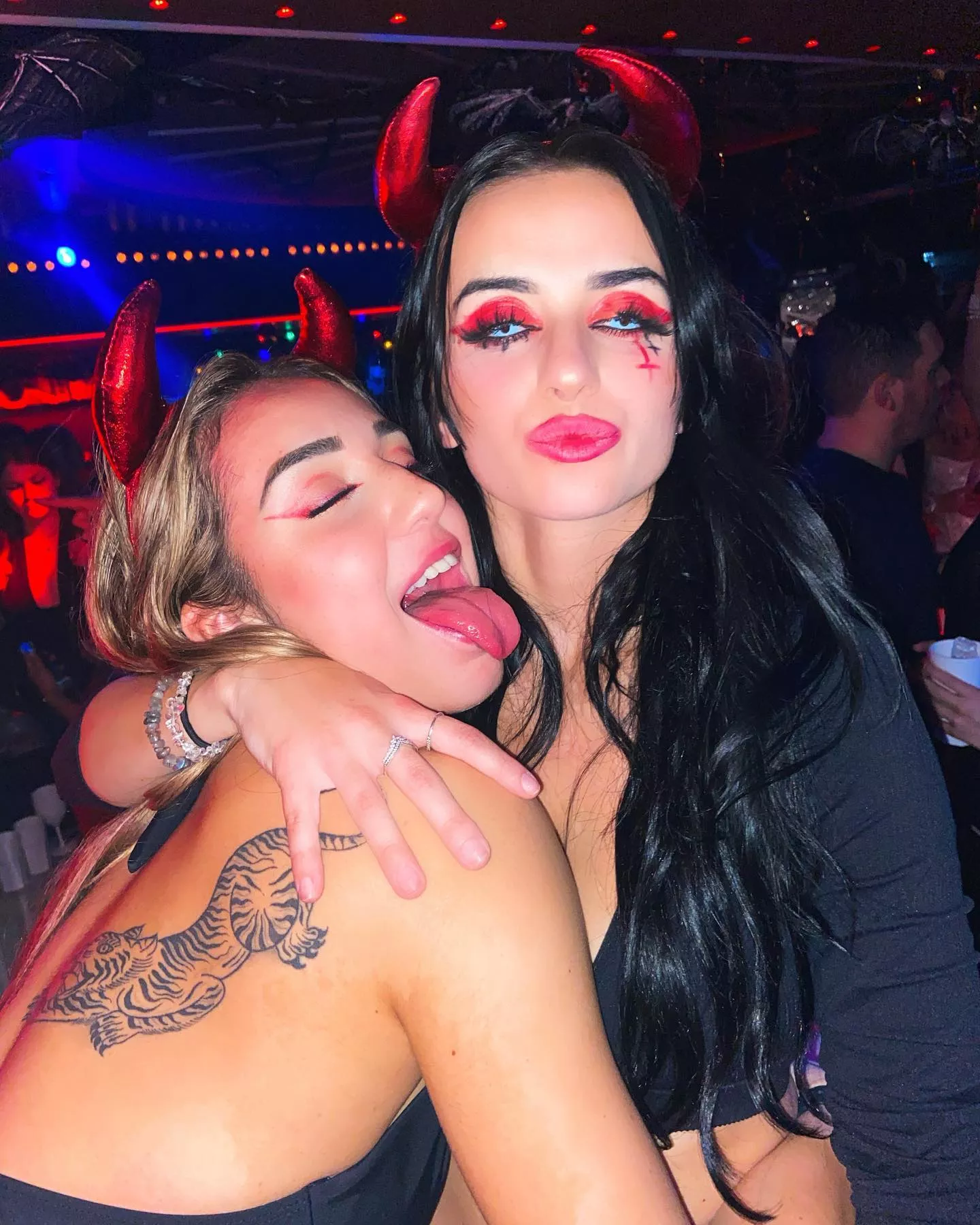 scary sluts posted by siimple_code