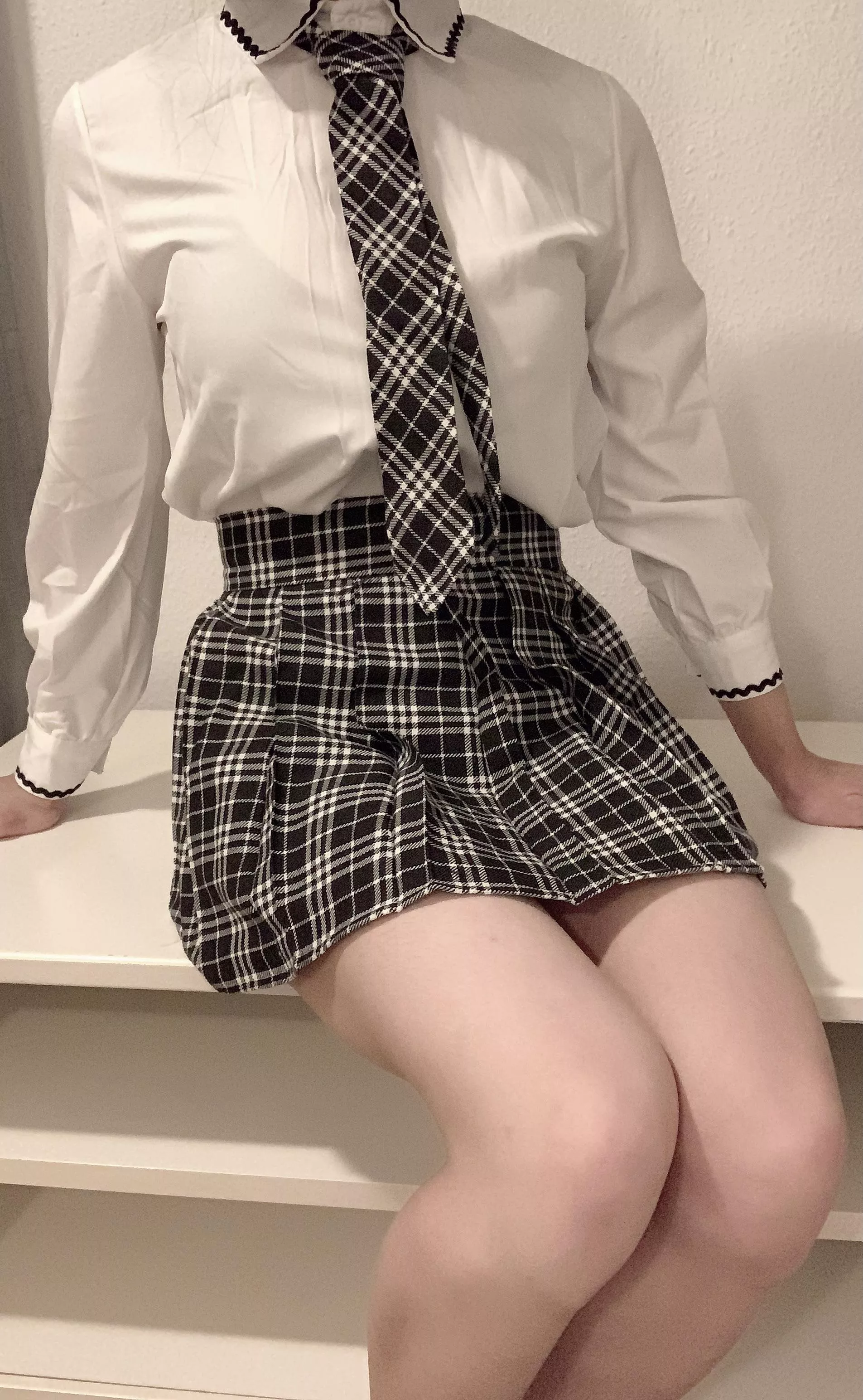 School girl look 💓 posted by taliyahalghul