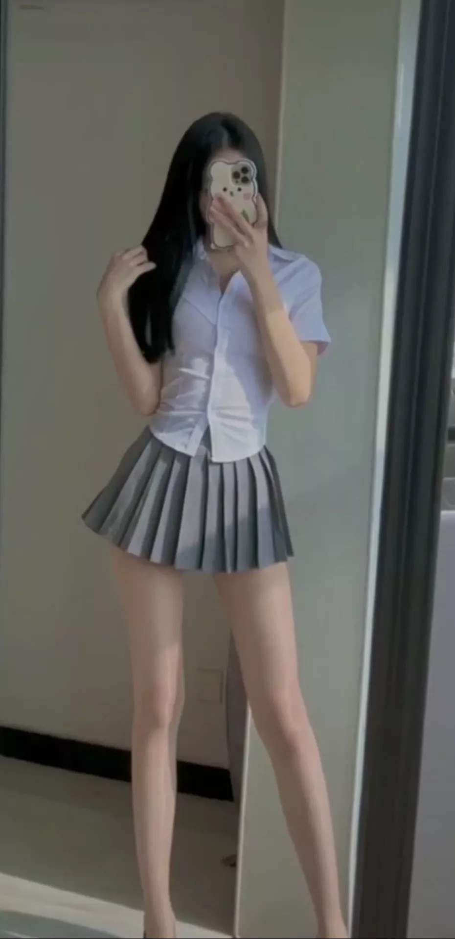 Schoolgirl posted by deathlordjack