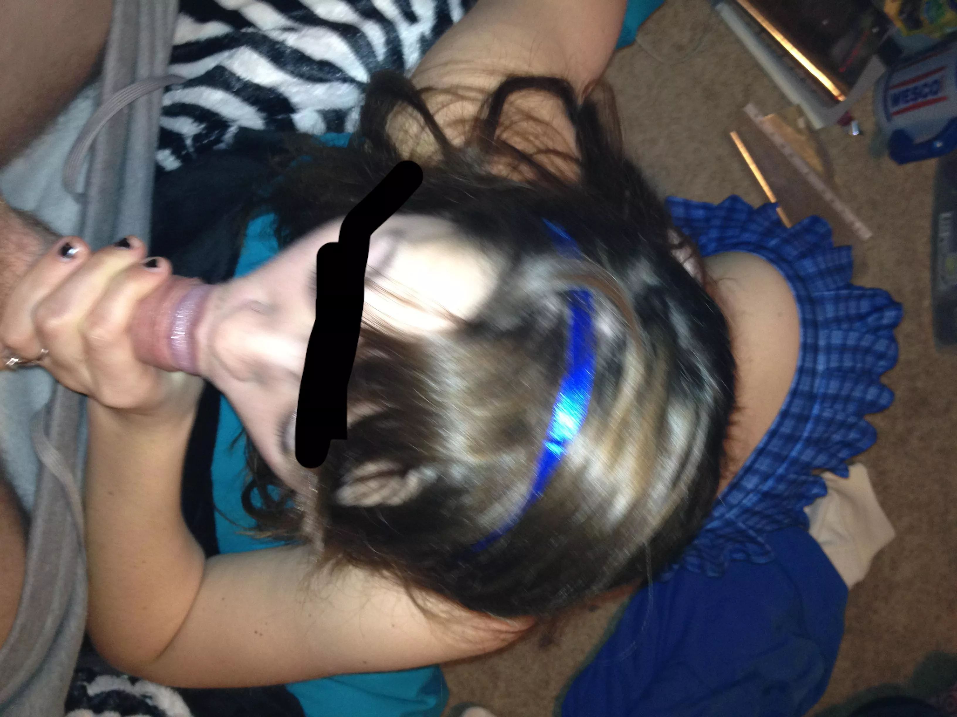 Schoolgirl bj posted by hikingnude24